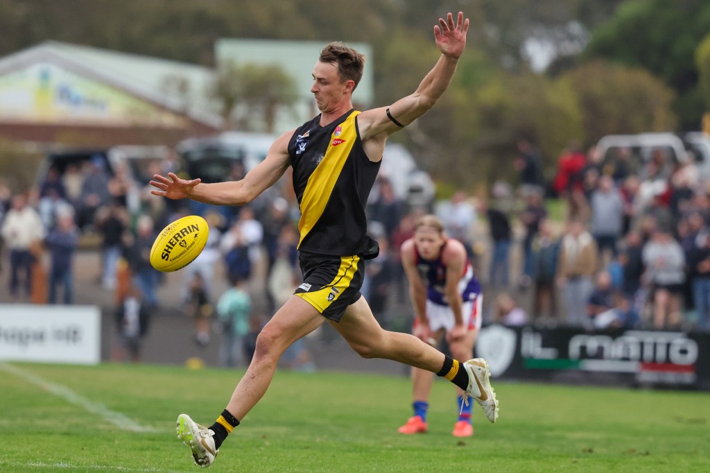 Chook closes in on return