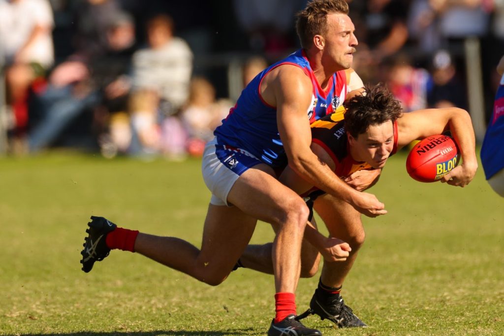 Hickey coup for Ammos